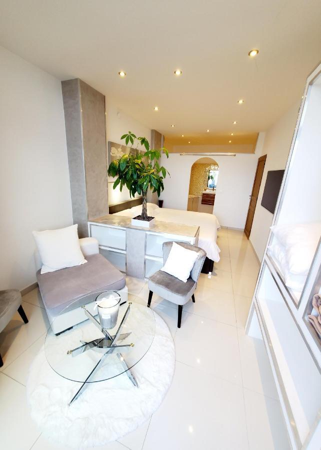 Appartement En Bord De Lac Avec Jaccuzi Publier ภายนอก รูปภาพ
