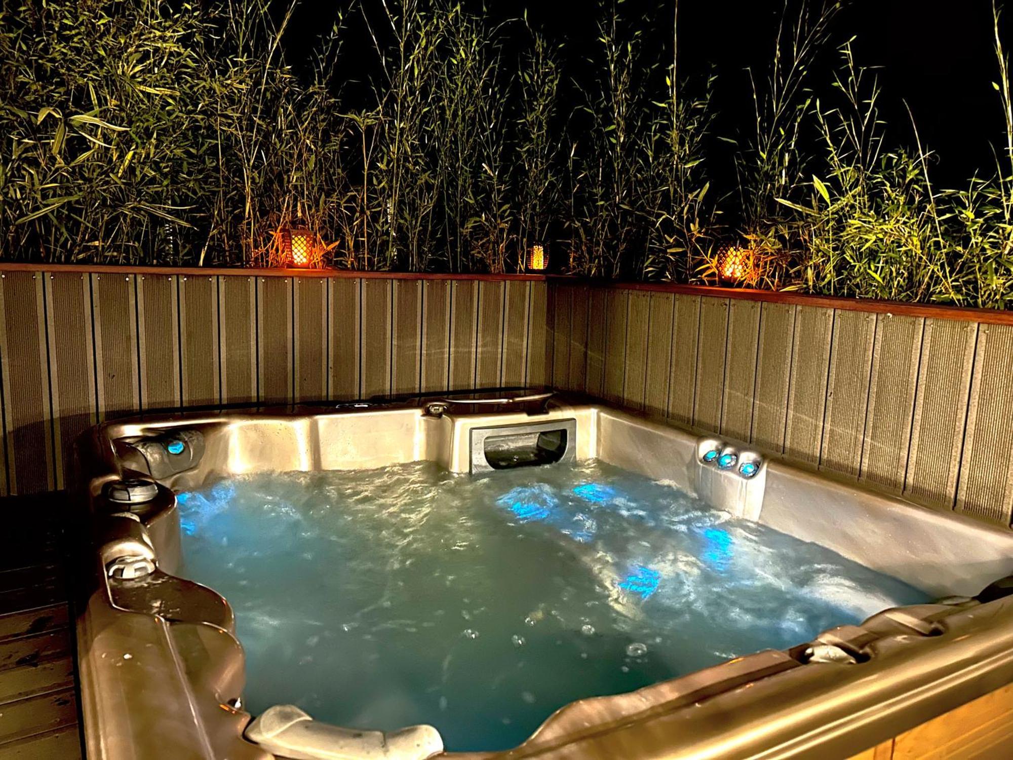 Appartement En Bord De Lac Avec Jaccuzi Publier ภายนอก รูปภาพ